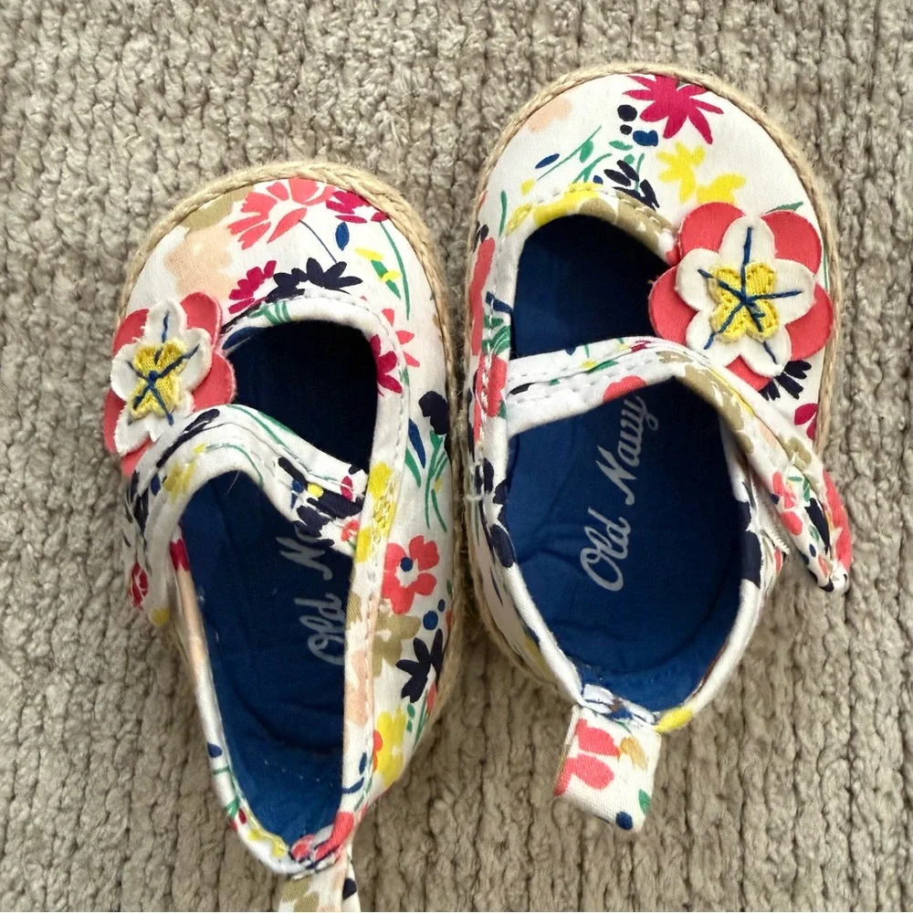 Old Navy Floral Espadrille‎ Baby Mary Jane Shoes Size 1 (0–3 Months)